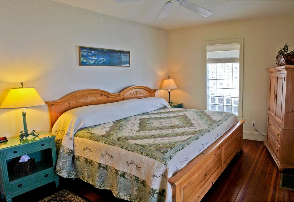 Night Swan Intracoastal Bed & Breakfast New Smyrna Beach Extérieur photo