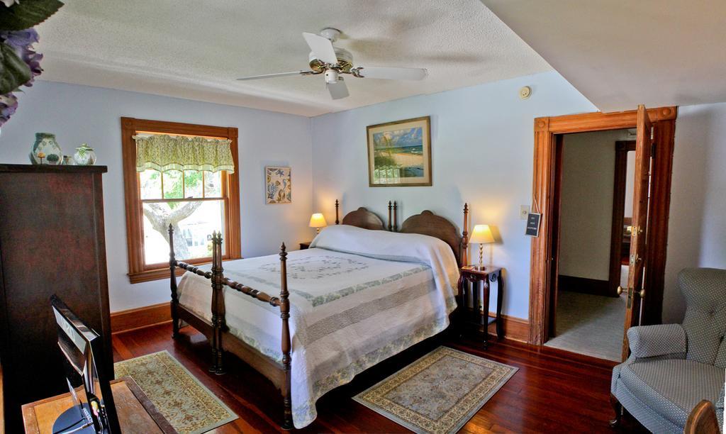 Night Swan Intracoastal Bed & Breakfast New Smyrna Beach Extérieur photo