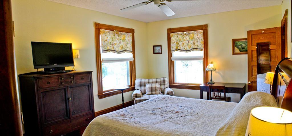 Night Swan Intracoastal Bed & Breakfast New Smyrna Beach Extérieur photo
