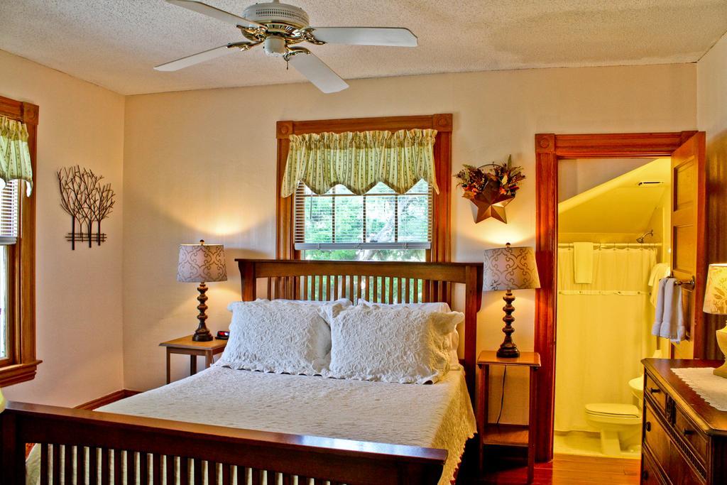 Night Swan Intracoastal Bed & Breakfast New Smyrna Beach Extérieur photo