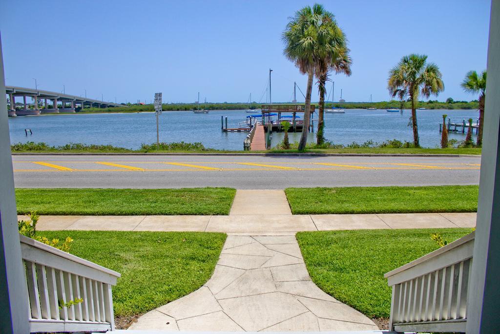 Night Swan Intracoastal Bed & Breakfast New Smyrna Beach Extérieur photo
