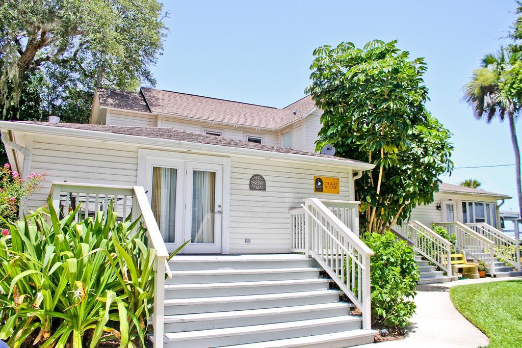 Night Swan Intracoastal Bed & Breakfast New Smyrna Beach Extérieur photo