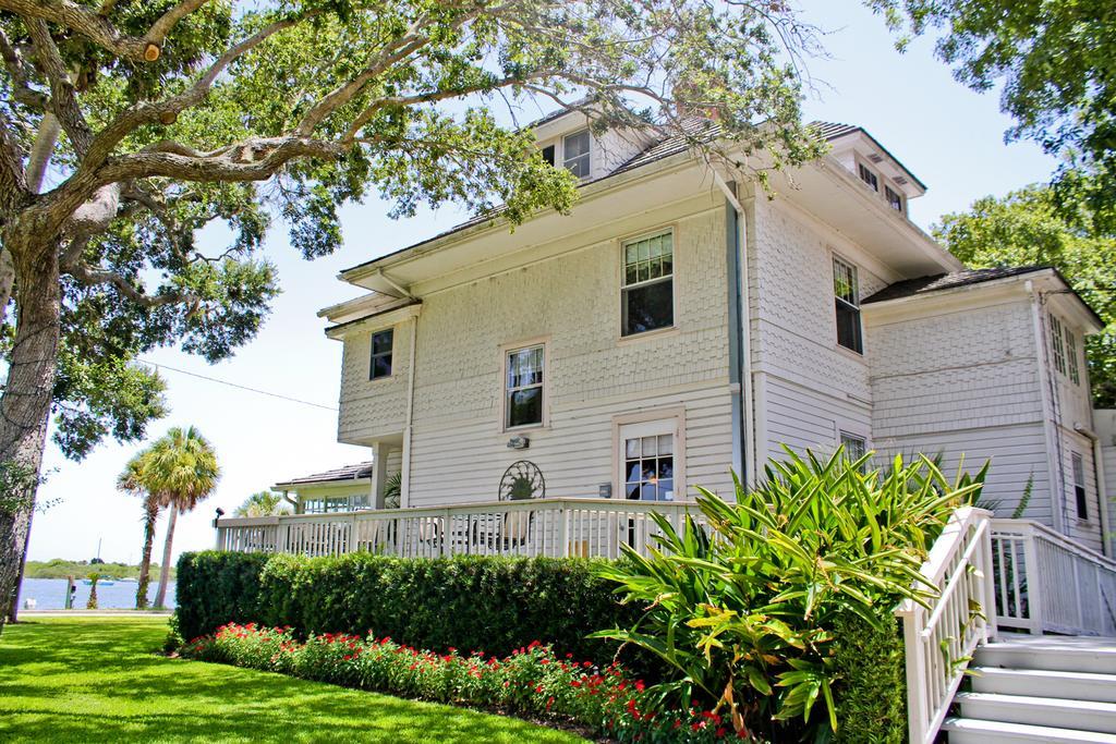 Night Swan Intracoastal Bed & Breakfast New Smyrna Beach Extérieur photo