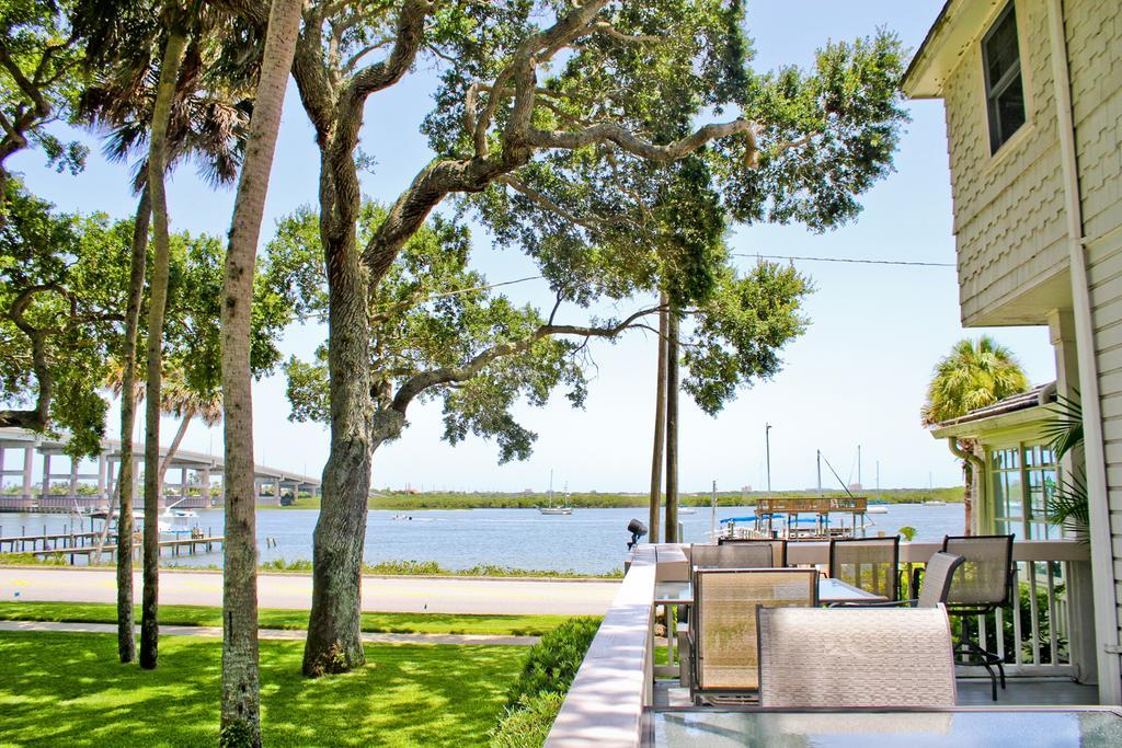 Night Swan Intracoastal Bed & Breakfast New Smyrna Beach Extérieur photo