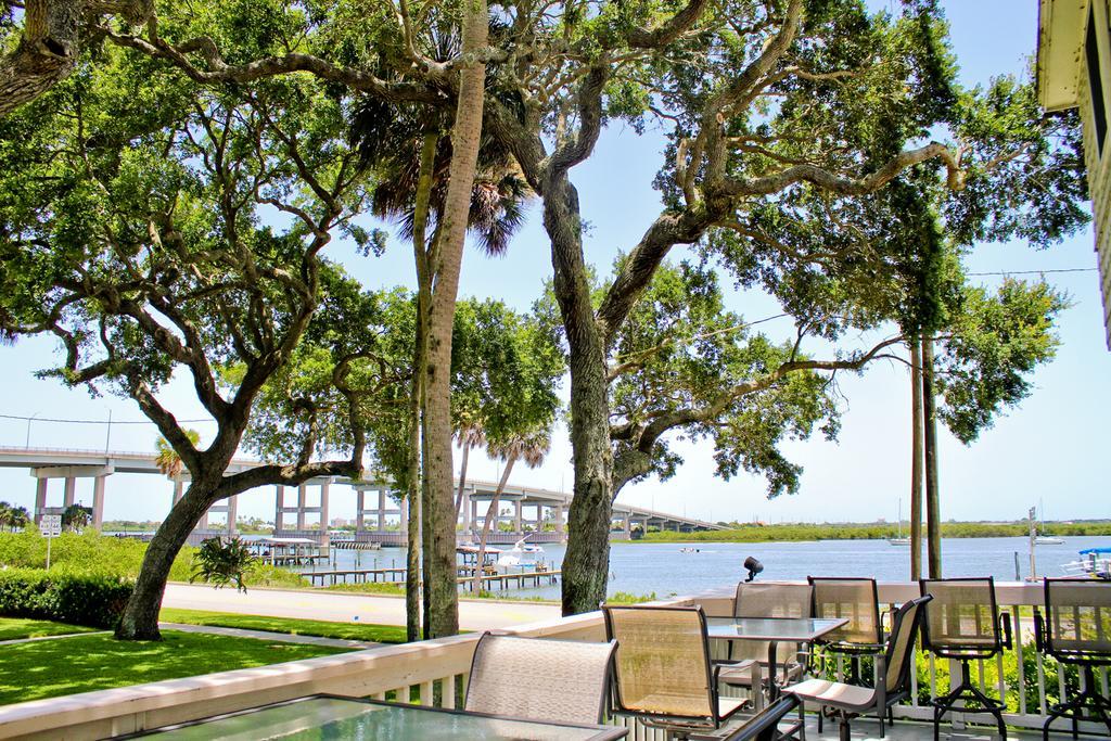 Night Swan Intracoastal Bed & Breakfast New Smyrna Beach Extérieur photo