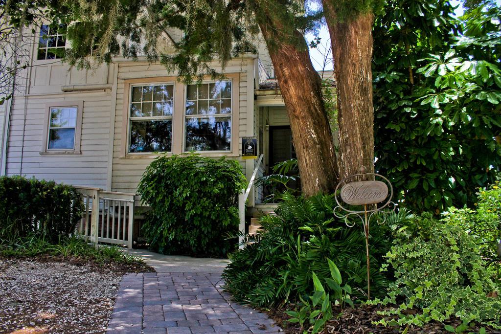 Night Swan Intracoastal Bed & Breakfast New Smyrna Beach Extérieur photo