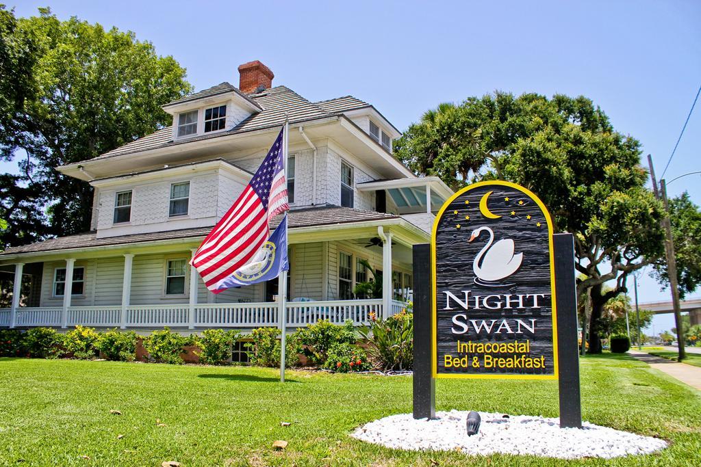 Night Swan Intracoastal Bed & Breakfast New Smyrna Beach Extérieur photo